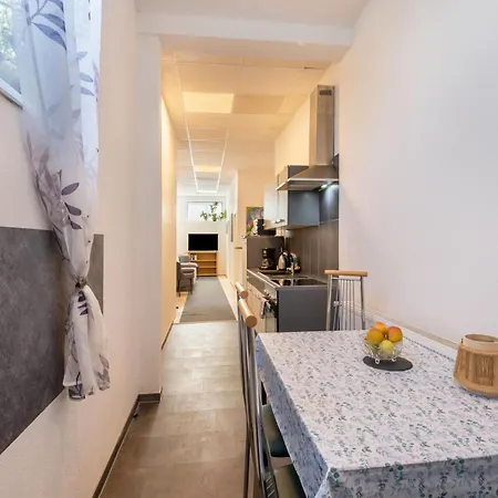 Luetzen Apartamento
